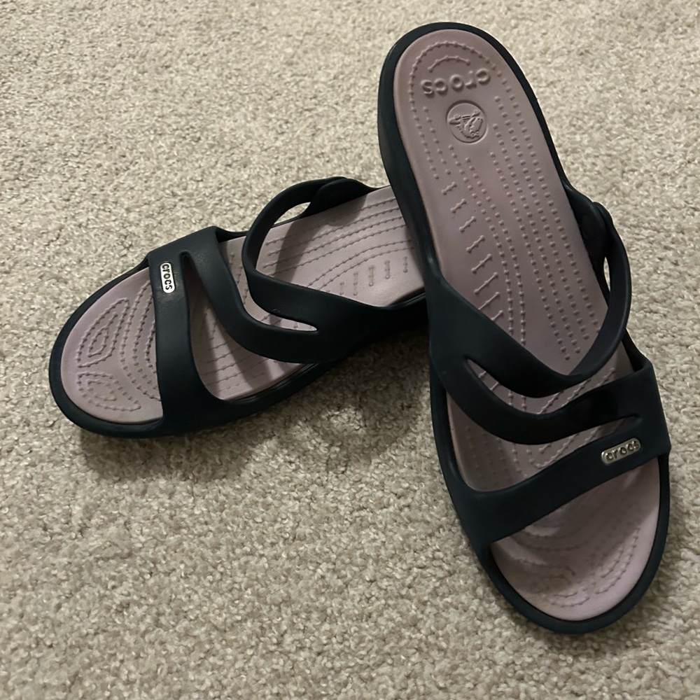 CROCS Women's Navy and Lavender Sandals